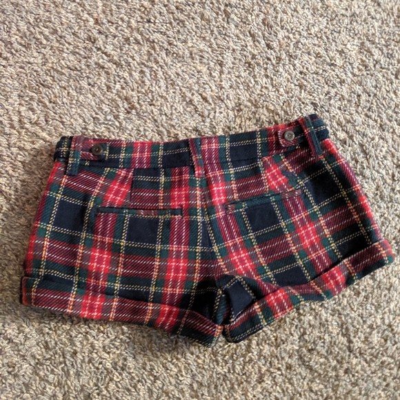 Holiday party Abercrombie and Fitch shorts - Picture 2 of 7